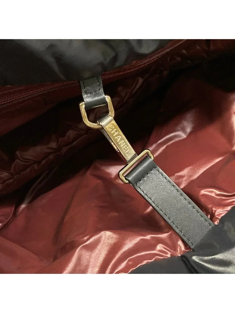 ★SOLD★ Chanel Tote Coco Cocoon PM Black Reversible Silver Leather - Picture 12 of 15